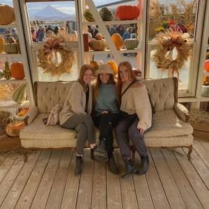 Meet your Posher, Carlee